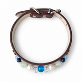 Halsband für Haustiere aus blauen Perlen aus Naturstein