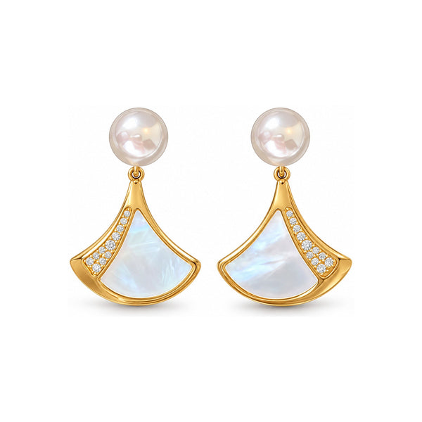 Moonstone Ring — Mystery & Feminine Power