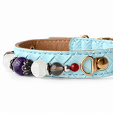 Haustierhalsband aus Natursteinperlen in Violett und Himmelblau